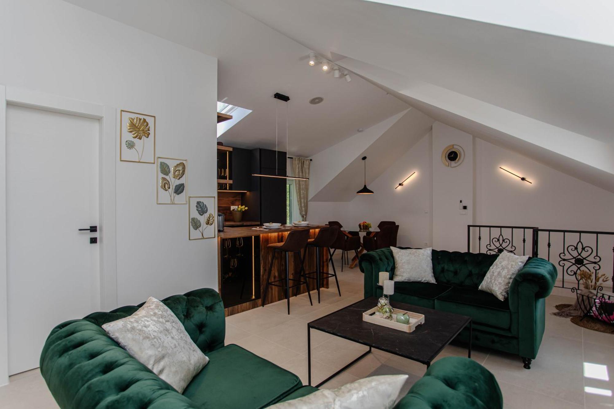 Monfrina 3 Luxury Apt In The Old Town Near Beach Apartman