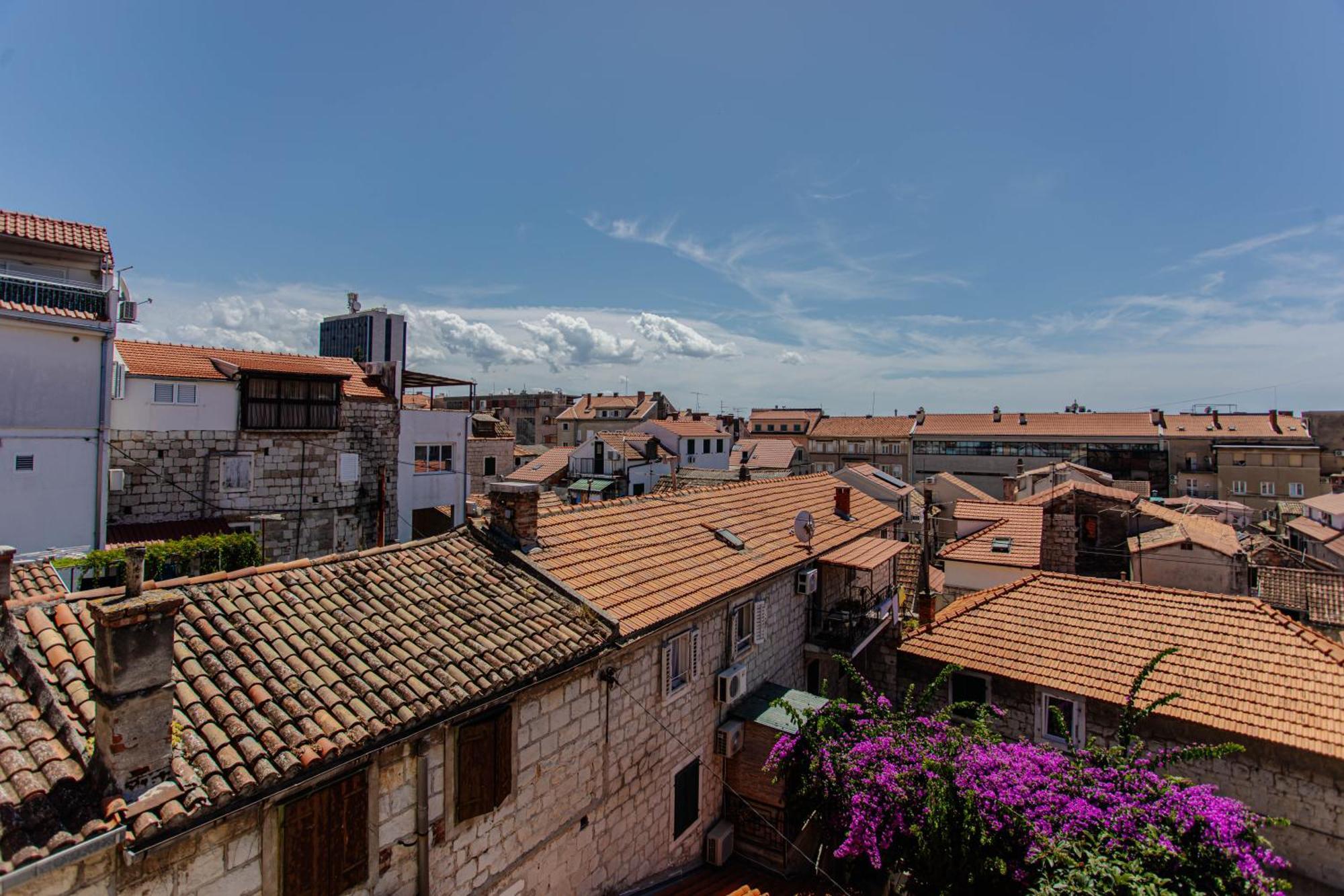 Monfrina 3 Luxury Apt In The Old Town Near Beach Apartman
